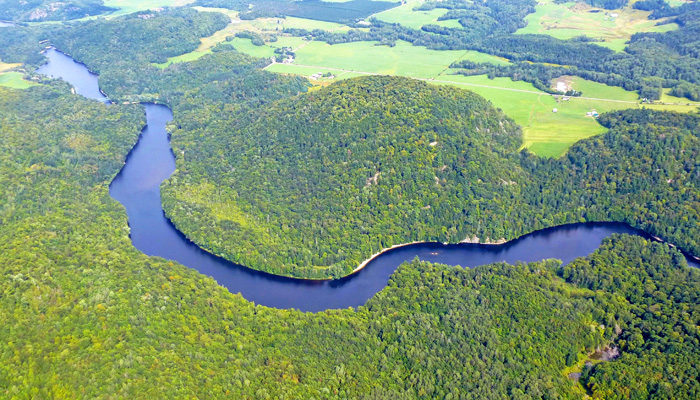 activité en famille sur l'eau